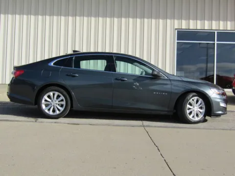 Photos of 2019 Chevrolet Malibu Hybrid for sale in Bethany, MO at Pettijohn Auto Center
