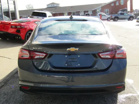 More photos of 2019 Chevrolet Malibu Hybrid at Pettijohn Auto Center, MO