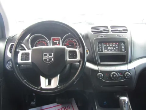 More photos of 2019 Dodge Journey SE at Pettijohn Auto Center, MO