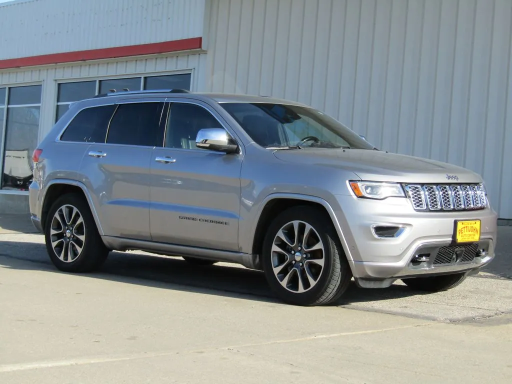 2018 Jeep Grand Cherokee Overland's photo