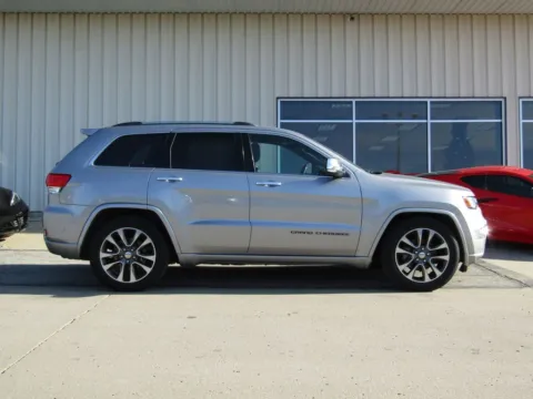 Photos of 2018 Jeep Grand Cherokee Overland for sale in Bethany, MO at Pettijohn Auto Center