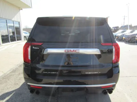 More photos of 2021 GMC Yukon Denali at Pettijohn Auto Center, MO