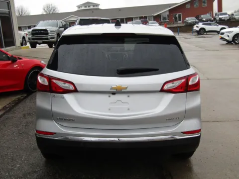 More photos of 2021 Chevrolet Equinox LT at Pettijohn Auto Center, MO