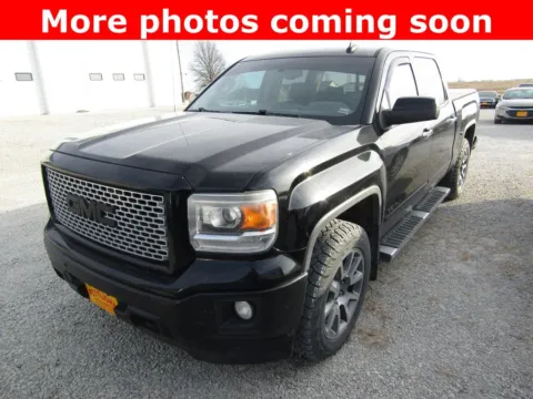 Black 2015 GMC Sierra 1500 Denali for sale in Bethany, MO