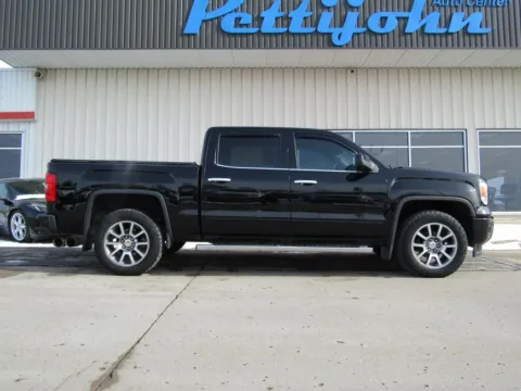 Photos of 2015 GMC Sierra 1500 Denali for sale in Bethany, MO at Pettijohn Auto Center