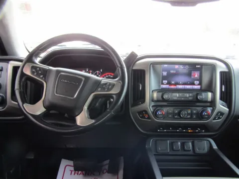 More photos of 2015 GMC Sierra 1500 Denali at Pettijohn Auto Center, MO