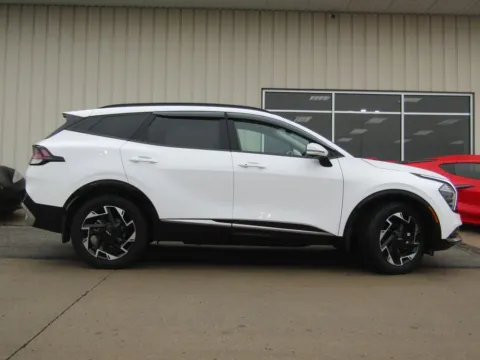 Photos of 2024 Kia Sportage SX-Prestige for sale in Bethany, MO at Pettijohn Auto Center