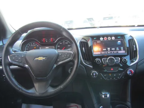 More photos of 2016 Chevrolet Cruze Premier at Pettijohn Auto Center, MO
