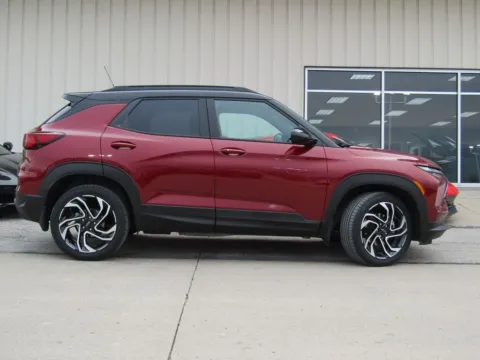 Photos of 2025 Chevrolet TrailBlazer RS for sale in Bethany, MO at Pettijohn Auto Center
