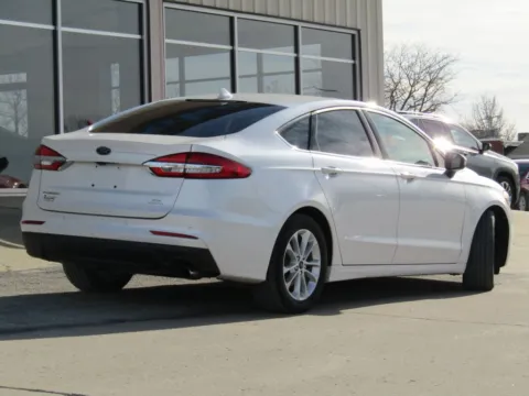 Another view of 2020 Ford Fusion SE for sale in Bethany, MO at Pettijohn Auto Center