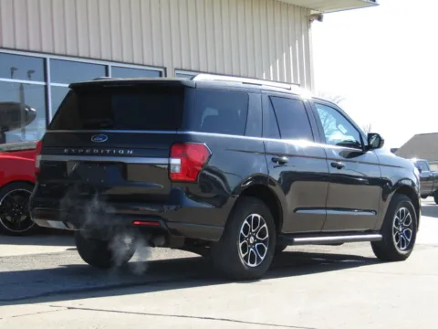 Another view of 2022 Ford Expedition XLT for sale in Bethany, MO at Pettijohn Auto Center