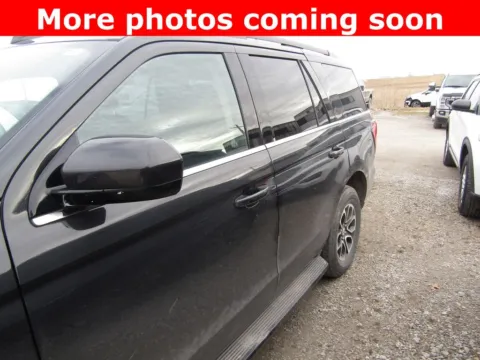 Photos of 2022 Ford Expedition XLT for sale in Bethany, MO at Pettijohn Auto Center