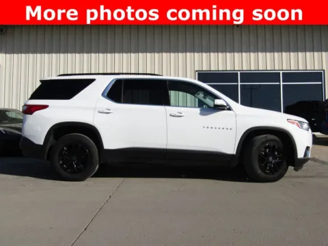 Photos of 2019 Chevrolet Traverse LT for sale in Bethany, MO at Pettijohn Auto Center