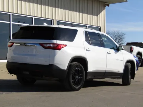 Another view of 2019 Chevrolet Traverse LT for sale in Bethany, MO at Pettijohn Auto Center