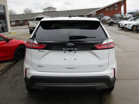 More photos of 2024 Ford Edge SEL at Pettijohn Auto Center, MO