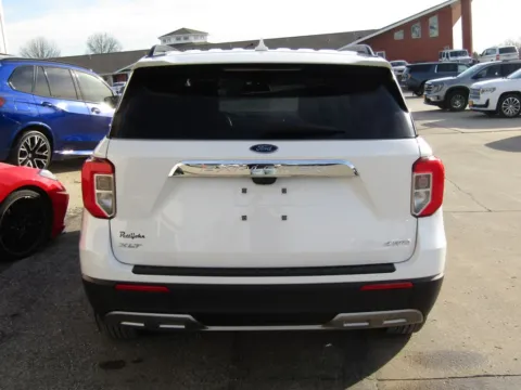 More photos of 2023 Ford Explorer XLT at Pettijohn Auto Center, MO