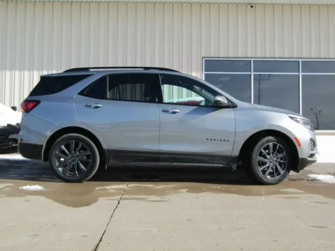 Photos of 2024 Chevrolet Equinox RS for sale in Bethany, MO at Pettijohn Auto Center