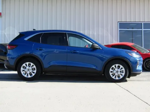 Photos of 2023 Ford Escape Active for sale in Bethany, MO at Pettijohn Auto Center