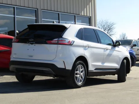 Another view of 2022 Ford Edge SEL for sale in Bethany, MO at Pettijohn Auto Center