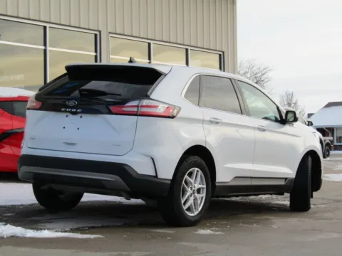 Another view of 2022 Ford Edge SEL for sale in Bethany, MO at Pettijohn Auto Center