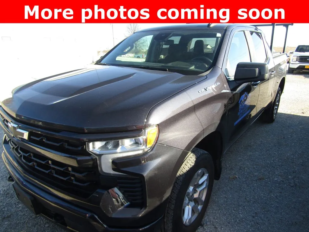 2023 Chevrolet Silverado Base's photo