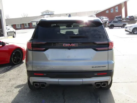 More photos of 2025 GMC Acadia Elevation at Pettijohn Auto Center, MO
