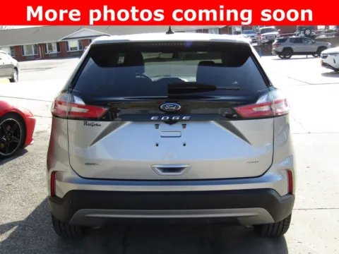More photos of 2024 Ford Edge SEL at Pettijohn Auto Center, MO