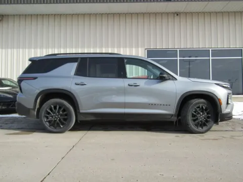 Photos of 2026 Chevrolet Traverse LT for sale in Bethany, MO at Pettijohn Auto Center