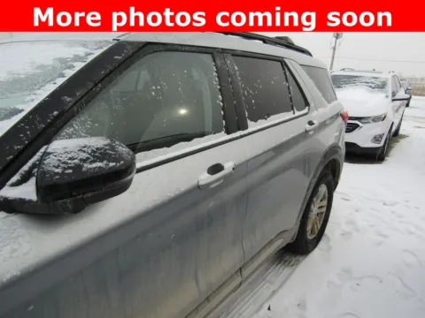 Photos of 2023 Ford Explorer XLT for sale in Bethany, MO at Pettijohn Auto Center