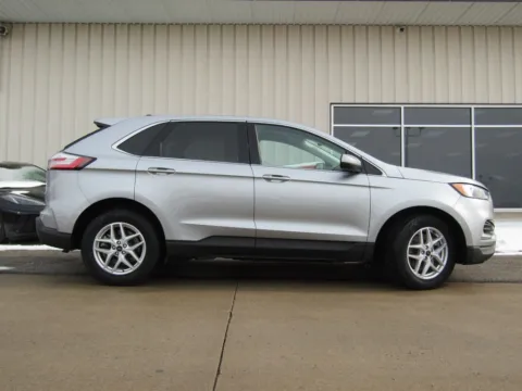 Photos of 2024 Ford Edge SEL for sale in Bethany, MO at Pettijohn Auto Center