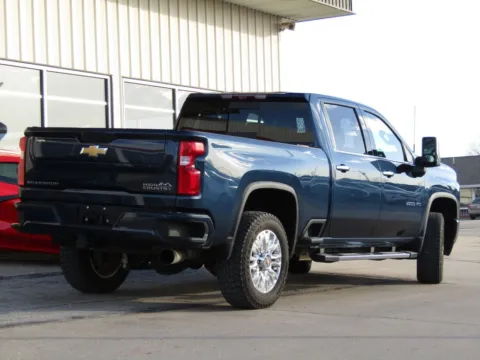 Another view of 2022 Chevrolet Silverado 3500HD High Country for sale in Bethany, MO at Pettijohn Auto Center