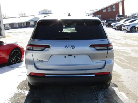 More photos of 2024 Jeep Grand Cherokee L Limited at Pettijohn Auto Center, MO