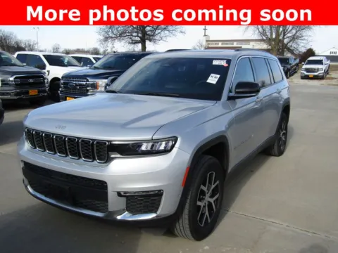 Silver 2024 Jeep Grand Cherokee L Limited for sale in Bethany, MO