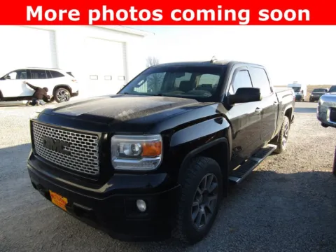 Black 2024 GMC Canyon AT4 for sale in Bethany, MO