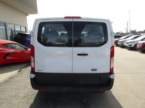 More photos of 2017 Ford Transit-150 XL at Pettijohn Auto Center, MO