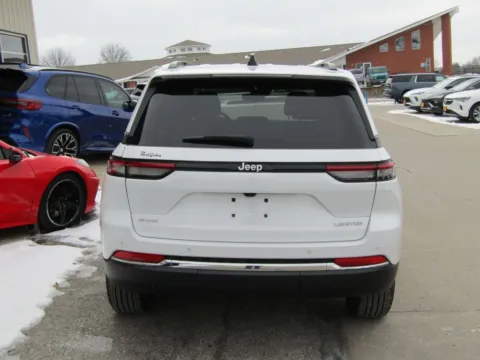 More photos of 2024 Jeep Grand Cherokee Limited at Pettijohn Auto Center, MO
