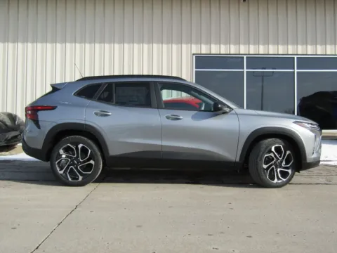 Photos of 2026 Chevrolet Trax 2RS for sale in Bethany, MO at Pettijohn Auto Center