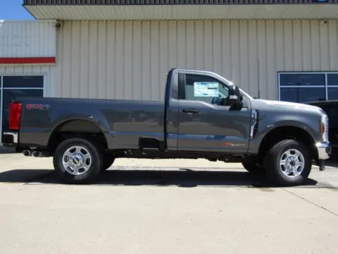 Photos of 2026 Ford F-350SD XLT for sale in Bethany, MO at Pettijohn Auto Center