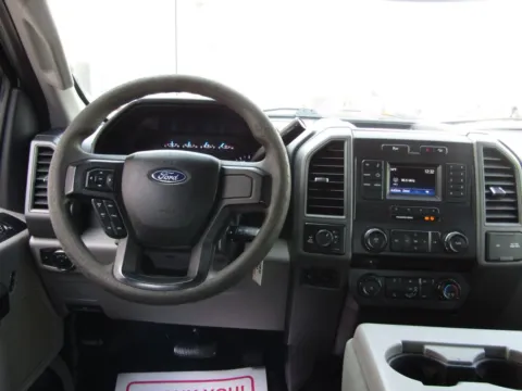 More photos of 2017 Ford F-250SD XL at Pettijohn Auto Center, MO