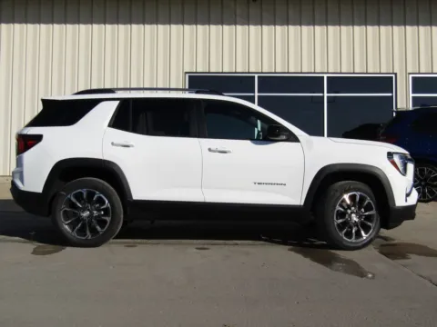 Photos of 2026 GMC Terrain Elevation for sale in Bethany, MO at Pettijohn Auto Center