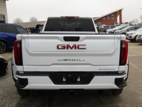 More photos of 2026 GMC Sierra 3500HD Denali at Pettijohn Auto Center, MO