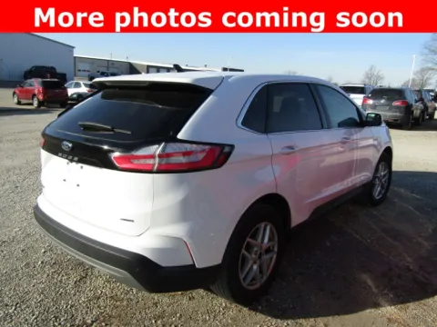 More photos of 2024 Ford Edge SEL at Pettijohn Auto Center, MO