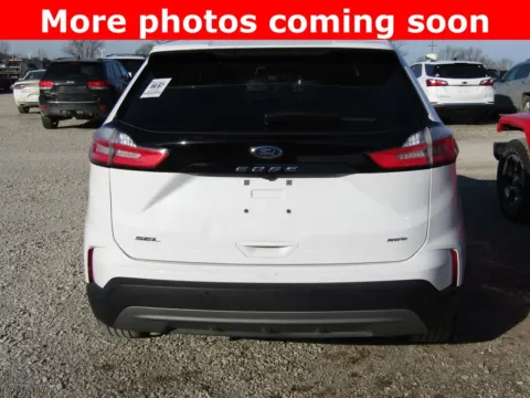 More photos of 2024 Ford Edge SEL at Pettijohn Auto Center, MO
