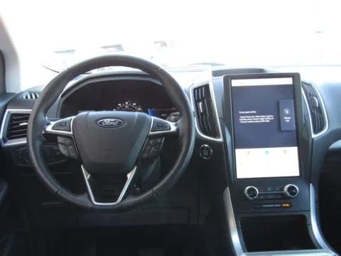 More photos of 2024 Ford Edge SEL at Pettijohn Auto Center, MO