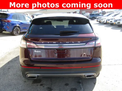 More photos of 2023 Lincoln Nautilus Reserve at Pettijohn Auto Center, MO