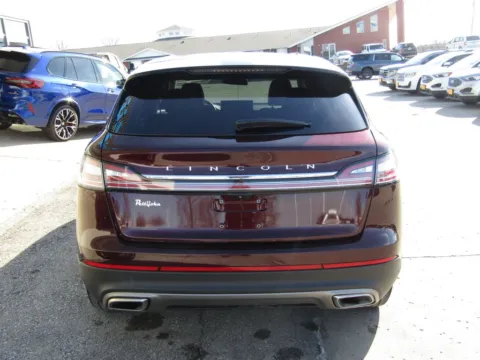 More photos of 2023 Lincoln Nautilus Reserve at Pettijohn Auto Center, MO