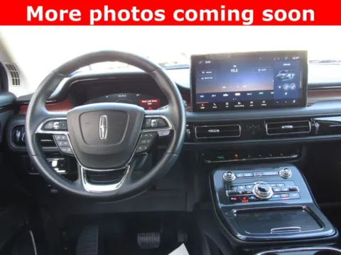 More photos of 2023 Lincoln Nautilus Reserve at Pettijohn Auto Center, MO
