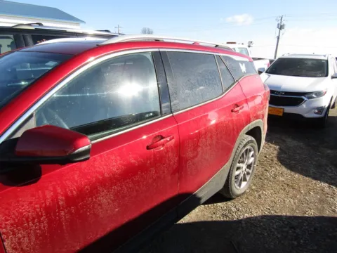 Photos of 2024 GMC Terrain SLT for sale in Bethany, MO at Pettijohn Auto Center