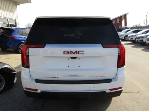 More photos of 2026 GMC Yukon XL Elevation at Pettijohn Auto Center, MO