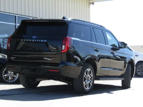Another view of 2026 Ford Expedition Active for sale in Bethany, MO at Pettijohn Auto Center